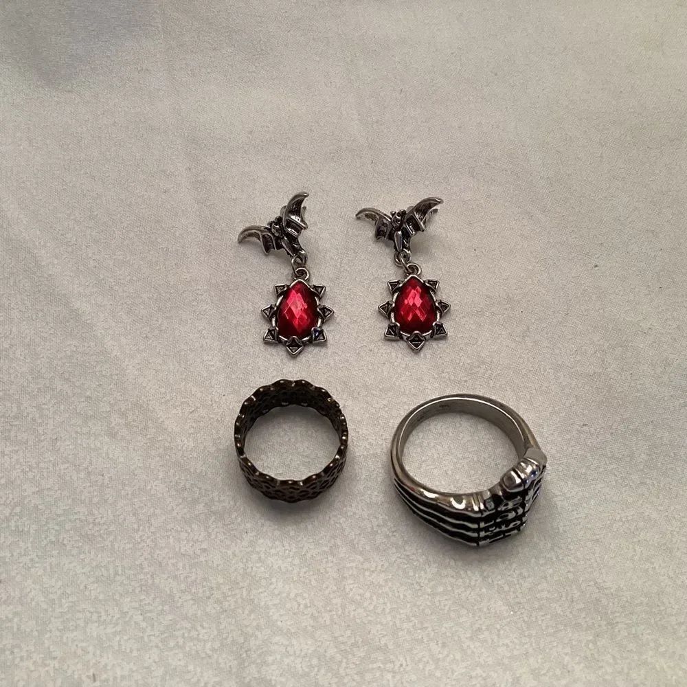 Celebrate Halloween Earrings and Rings Grouping